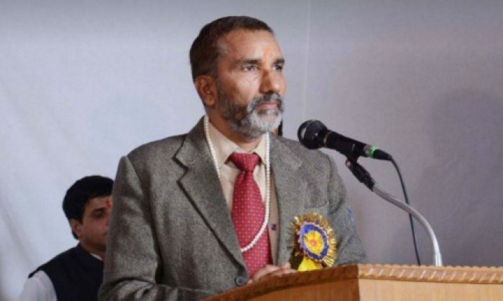 राजनीति के गुणों से अछूती न रह पाई सपाक्स - फूट कि कगार पर राजनीति के गुणों से अछूती न रह पाई सपाक्स - फूट कि कगार पर