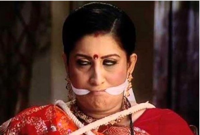 मुह बांध कर Instagram पर बोली स्मृति ईरानी , हम बोलेगा तो बोलोगे कि बोलता है...