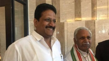 Tendukheda BJP MLA Sanjay Sharma joins Congress in front of Rahul
