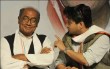 Argument between Digvijay Singh and Jyotiraditya Scindia in meeting