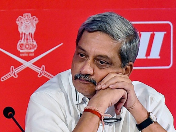 मनोहर पर्रिकर को चेतावनी - 48 घंटे के भीतर इस्तीफा दें, नहीं तो राज्यव्यापी आंदोलन मनोहर पर्रिकर को चेतावनी - 48 घंटे के भीतर इस्तीफा दें, नहीं तो राज्यव्यापी आंदोलन