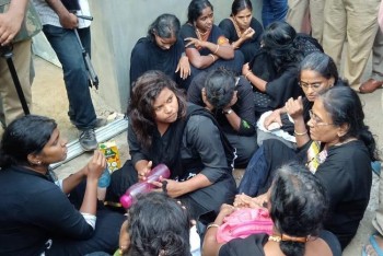 2 women returned when they tried to enter for aaiyappa darshan