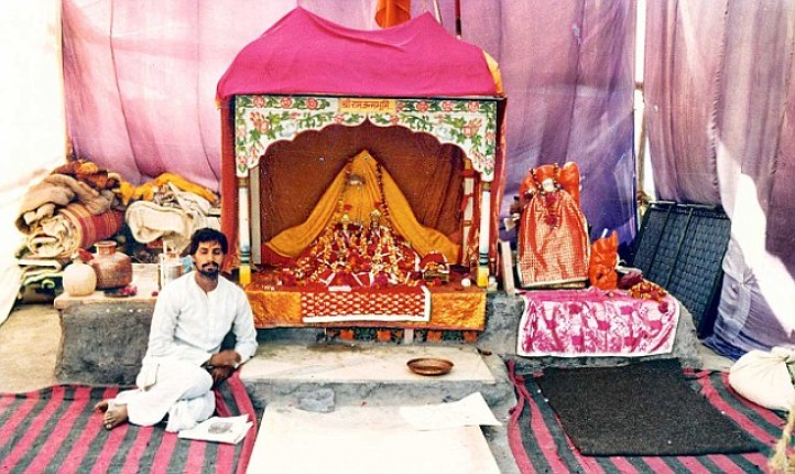 राम मंदिर निर्माण लिए वीएचपी की धर्मसभा में उमड़ा जनसैलाब, संतों ने किया ऐलान, अब टेंट में नहीं रहेंगे भगवान राम राम मंदिर निर्माण लिए वीएचपी की धर्मसभा में उमड़ा जनसैलाब, संतों ने किया ऐलान, अब टेंट में नहीं रहेंगे भगवान राम