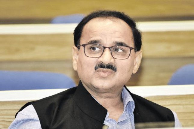 नाटकीय घटनाक्रम में फिर हटाए गए सीबीआई चीफ आलोक वर्मा, नागेश्वर राव को मिली सीबीआई की जम्मेदारी