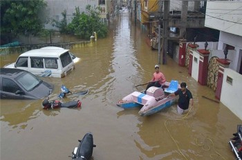 25 deaths in Andhra Pradesh and Telangana due to heavy rains, PM Modi assured of all possible help