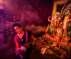 a young man cut off his tongue and offered it to Goddess in banda