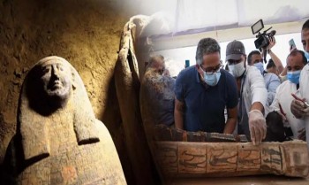 Archaeological scholars found 80 coffins of 2500 year old mummy in Egypt, crowds gathered
