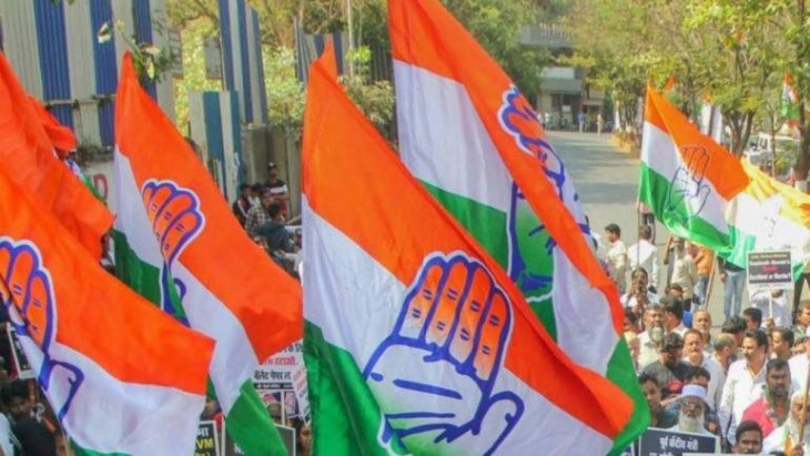 बिहार चुनावः कांग्रेस का घोषणापत्र जारी,10 लाख नौकरियां देने और कृषि कर्ज माफी का वादा किया बिहार चुनावः कांग्रेस का घोषणापत्र जारी,10 लाख नौकरियां देने और कृषि कर्ज माफी का वादा किया