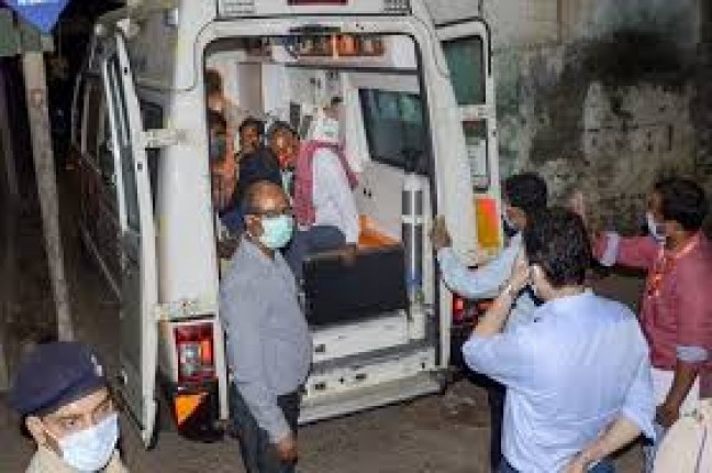 सात दिन गिरावट के बाद बढ़े कोरोना के मामले, 24 घंटे में सामने आए 72 हजार नए मरीज सात दिन गिरावट के बाद बढ़े कोरोना के मामले, 24 घंटे में सामने आए 72 हजार नए मरीज