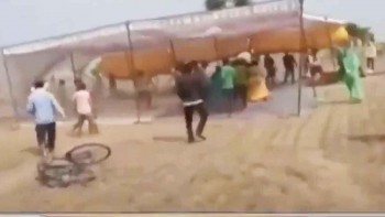 Dambangas killed youth in front of SDM, CO in a panchayat in Ballia CM Yogi suspends SDM, CO and other police personnel