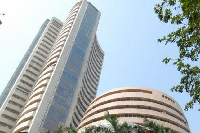 Closing Bell: सेंसेक्स 600 अंकों की गिरावट के साथ 39922 के स्तर पर बंद, निप्टी ने तोड़ा 11800 का लेवल Closing Bell: सेंसेक्स 600 अंकों की गिरावट के साथ 39922 के स्तर पर बंद, निप्टी ने तोड़ा 11800 का लेवल