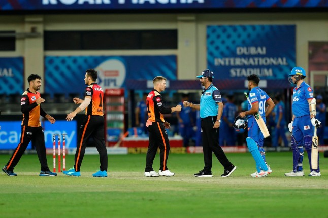 SRH Vs DC IPL, 2020: हैदराबाद ने दिल्ली को 88 रन से हराया, वॉर्नर-साहा ने जड़े अर्धशतक, राशिद ने 3 विकेट चटकाए SRH Vs DC IPL, 2020: हैदराबाद ने दिल्ली को 88 रन से हराया, वॉर्नर-साहा ने जड़े अर्धशतक, राशिद ने 3 विकेट चटकाए