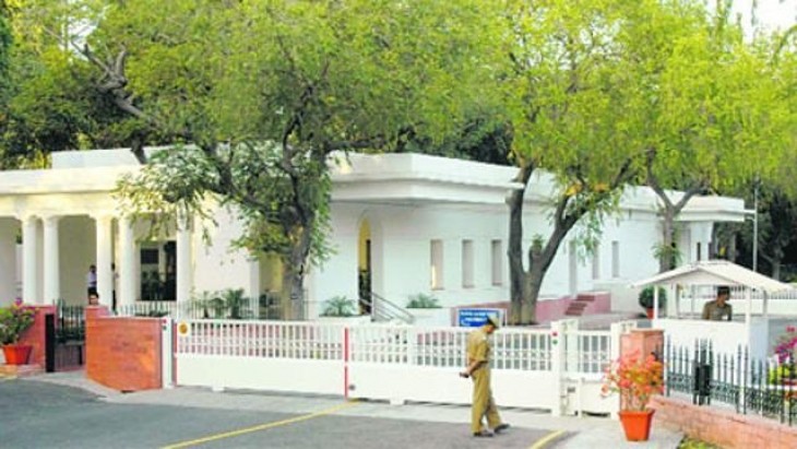 प्रधानमंत्री आवास के बाहर किसानों के समर्थन में APP का प्रदर्शन, कई नेता हिरासत में लिए गए