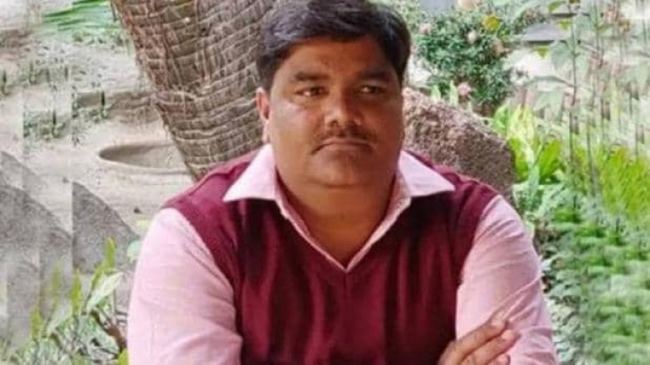 पूर्वी दिल्ली हिंसा: ताहिर हुसैन की सदस्यता रहेगी बरकरार, HC ने दिल्ली नगर निगम के फैसले पर लगाई रोक पूर्वी दिल्ली हिंसा: ताहिर हुसैन की सदस्यता रहेगी बरकरार, HC ने दिल्ली नगर निगम के फैसले पर लगाई रोक