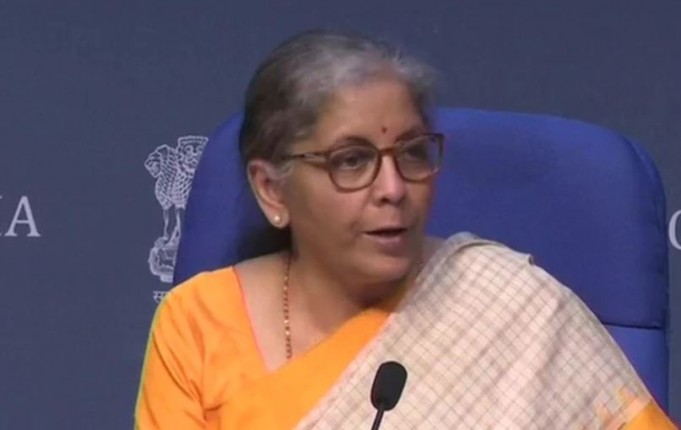 Economy: वित्त मंत्री ने किया आत्मनिर्भर भारत 3.0 का ऐलान, नए कर्मचारियों के EPF में सरकार देगी सब्सिडी Economy: वित्त मंत्री ने किया आत्मनिर्भर भारत 3.0 का ऐलान, नए कर्मचारियों के EPF में सरकार देगी सब्सिडी