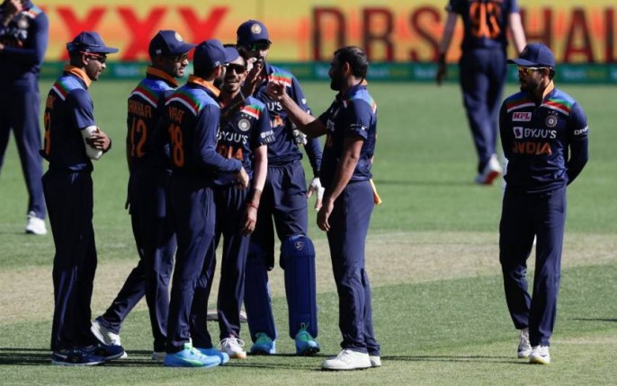 AUS Vs IND: पहले वनडे में ऑस्ट्रेलिया से मिली हार के बाद बोले विराट कोहली- हमारी बॉडी लेंग्वेज निराशाजनक थी AUS Vs IND: पहले वनडे में ऑस्ट्रेलिया से मिली हार के बाद बोले विराट कोहली- हमारी बॉडी लेंग्वेज निराशाजनक थी
