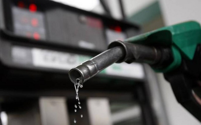 Fuel Price: पेट्रोल-डीजल की कीमत में आज नहीं हुआ कोई बदलाव, जानें दाम