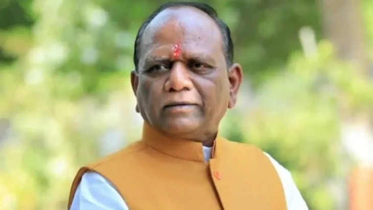 भरूच सांसद मनसुख वसावा की सीएम रुपाणी से मुलाकात, अपने इस्तीफे के फैसले को वापस लिया भरूच सांसद मनसुख वसावा की सीएम रुपाणी से मुलाकात, अपने इस्तीफे के फैसले को वापस लिया