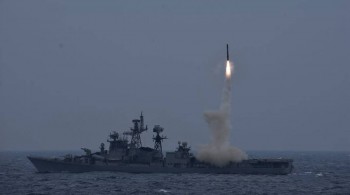 India test-fires anti-ship version of BrahMos, week after testing land-attack version