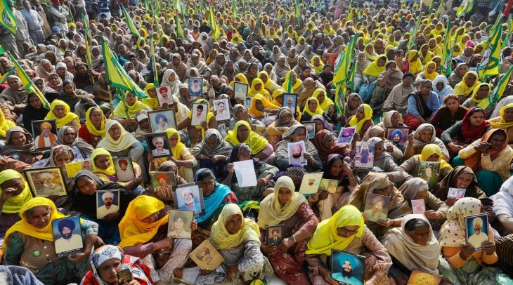 Farmers Protest: किसानों के आंदोलन को एक महीना पूरा, जींद में किसानों ने विरोध जताते हुए टोल प्लाजा फ्री कराया Farmers Protest: किसानों के आंदोलन को एक महीना पूरा, जींद में किसानों ने विरोध जताते हुए टोल प्लाजा फ्री कराया