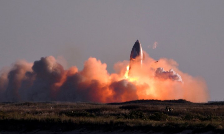 Starship Rocket: लैंडिंग के दौरान फटा SpaceX का स्टारशिप प्रोटोटाइप, देखें वीडियो Starship Rocket: लैंडिंग के दौरान फटा SpaceX का स्टारशिप प्रोटोटाइप, देखें वीडियो
