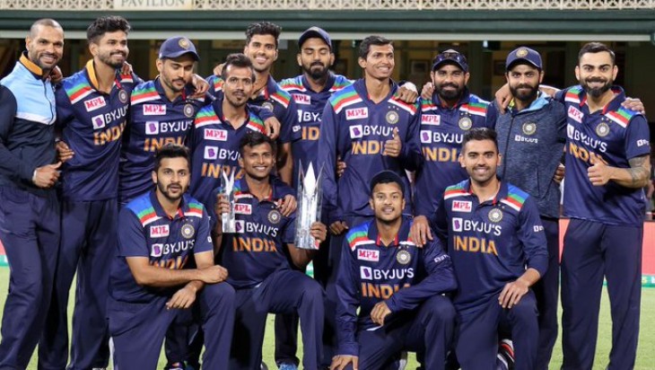 Ind vs Aus 3rd T20: कोहली के 85 रनों के बावजूद भारत की 12 रनों से हार, 2-1 से सीरीज अपने नाम की Ind vs Aus 3rd T20: कोहली के 85 रनों के बावजूद भारत की 12 रनों से हार, 2-1 से सीरीज अपने नाम की