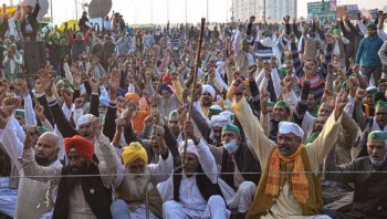 Farmers warn govt Take tractor march as trailer for Republic Day parade